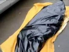 Женщина замерзла насмерть на остановке в центре Ростова