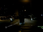 Пьяный ростовчанин бросился под машину, чтобы спровоцировать аварию