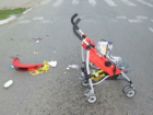 Вылетевший на тротуар пьяный водитель сбил женщину и коляску с ребенком в Ростовской области