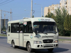 Водитель маршрутки показал нецензурный жест ростовчанке 
