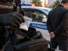 Сумка с сюрпризом: у ростовчанина нашли запрещенку во время патрулирования