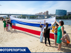 Как в Ростове прошел День государственного флага: триколор, улыбки и песни