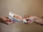 Судебные приставы погорели на взятке в 100 тысяч рублей в Ростовской области 