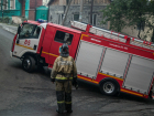 Дом женщины-пьяницы вспыхнул ярким пламенем в Ростовской области