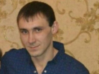28-летнего кареглазого мужчину с татуировкой кинжала на правой руке разыскивают в Ростовской области