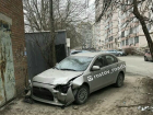 Подозрительная иномарка после ДТП разволновала жителей Ростова