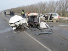 В Ростовской области в тройной аварии погибли три человека