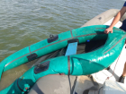 В Таганрогском заливе спасли рыбака на пробитой резиновой лодке 
