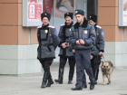 Казаки вышли охранять безопасность жителей на праздничных улицах в Ростовской области