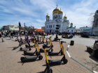 В Ростовской области запретят оставлять электросамокаты возле социальных объектов