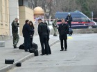 Уголовное дело о «покушении на убийство» возбудили следователи после взрыва у школы в Ростове