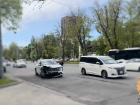 На Стачках в Ростове два пассажира иномарок пострадали в лобовом ДТП