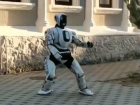 Музыкальный робот не смог сдержаться и пустился в пляс на видео под Ростовом