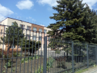 В гимназии Аксая отменили уроки из-за падения БПЛА 
