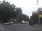 После публикации «Блокнот Ростов» в городе убрали закрывающие светофор ветки
