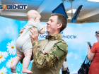 Юрий Слюсарь встретился с супружескими парами и рассказал о новой выплате и других мерах поддержки