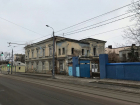 Здание бывшего туберкулезного диспансера в Ростове начали разворовывать