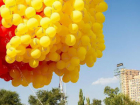 Юным ростовчанам дали полетать на воздушных шариках