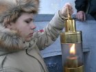 «Волнительный» огонь доставили бронеавтомобилем «Тигр» на Театральную площадь Ростова
