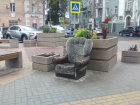 Мягкий трон из "Игры престолов" по-ростовски воздвигли в центре города