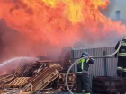 Пожару на складах в Батайске присвоили третий ранг сложности