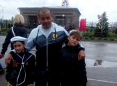 Александр Дутов занимается с детьми на безвозмездной основе