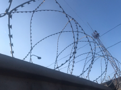 Пенсионер два года насиловал свою внучку в Ростовской области