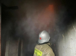 В Ростовской области два человека погибли при пожаре в многоквартирном доме