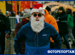 Инопланетянин, баба Яга и злой кролик приняли участие в забеге 1 января в Ростове