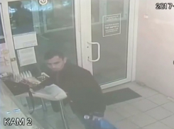 В Ростове разыскивают шустрого воришку чужого телефона