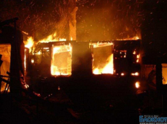 В Ростовской области на пожаре заживо сгорели два человека 