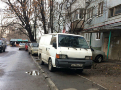 Очередные «мастера» парковаться до предела возмутили ростовчан