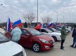 В Ростове-на-Дону прошел автопробег в поддержку специальной военной операции и российских военнослужащих 