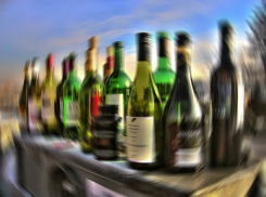 В России могут поднять возраст продажи алкоголя:  кому от этого хорошо, а кому — не очень