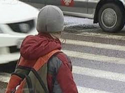 Школьник получил травмы, попав под колеса иномарки на пешеходном переходе в центре Ростова