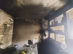 Оставленная включенной зарядка привела к эвакуации в Ростове