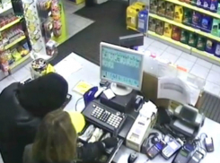 Вооруженный рецидивист напал на работницу АЗС в Ростове и необычно скрылся