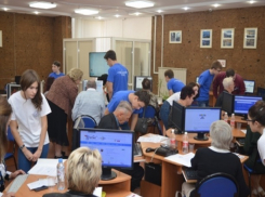 Продвинутые пенсионеры Ростова и области сразились в «хакерской» битве