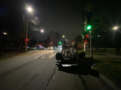 В Ростове три человека пострадали в перевернувшейся после ДТП «Ниве»