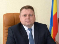 Главу администрации Миллеровского района задержали за превышение полномочий