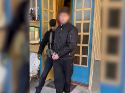 Двое ростовчан купили банковские карты для обнала и попали в колонию
