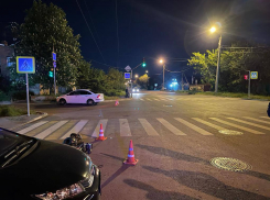 В Ростове в аварии с несовершеннолетним водителем мотоцикла пострадал пассажир