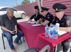 Сотрудники ДПС опросили водителей о коррупции на дорогах Ростовской области