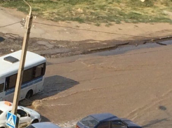 В Ростове локализовали потоп на улице Орбитальной