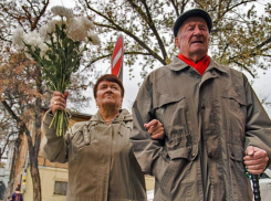 Жители Ростова-на-Дону стали меньше верить в любовь с первого взгляда
