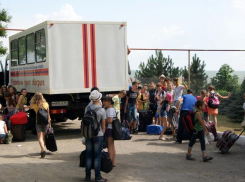500 детей из ДНР приехали в Ростовскую область для отдыха