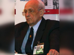 Календарь: 83 года назад родился известный шахматный арбитр Владимир Дворкович, в честь которого проводятся турниры