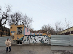 В Ростове демонтировали аварийную пятиэтажку на Мечникова