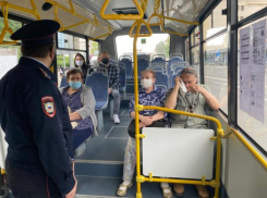 В общественном транспорте Ростова выявили 90 нарушителей масочного режима