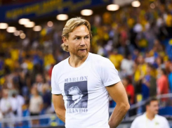 Главный тренер ФК «Ростов» Валерий Карпин продолжит тренировать сборную России еще два года